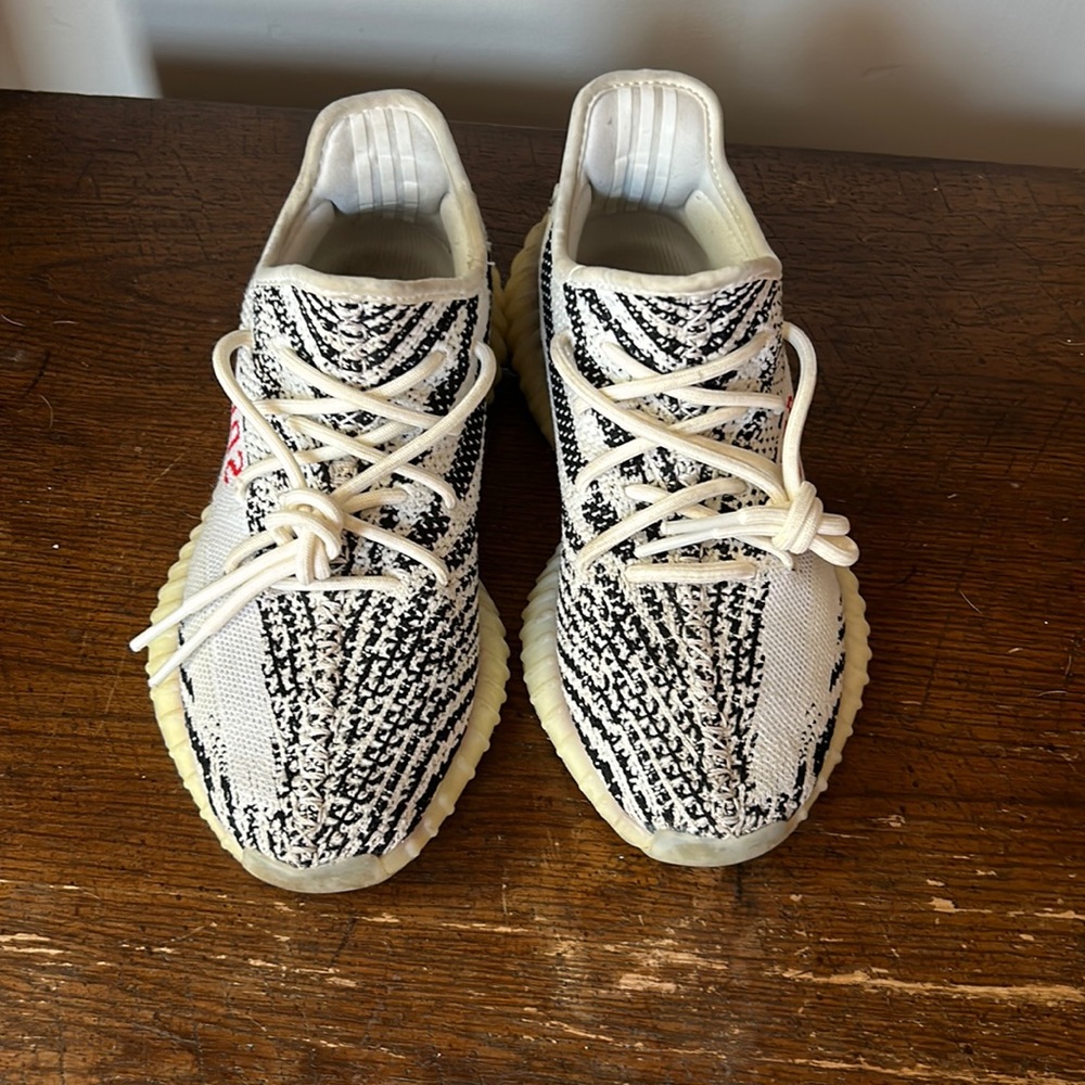 Yeezy Boost 350 V2 “zebra”